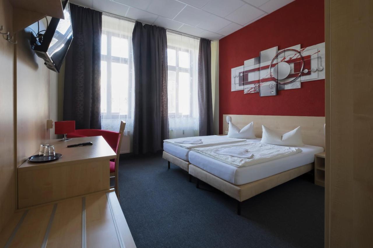Gaestehaus Lisakowski Pension Am Brautwiesenpark Görlitz Extérieur photo